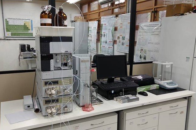 Laboratório de Cromatografia e Espectrometria de Massas - LABCEM