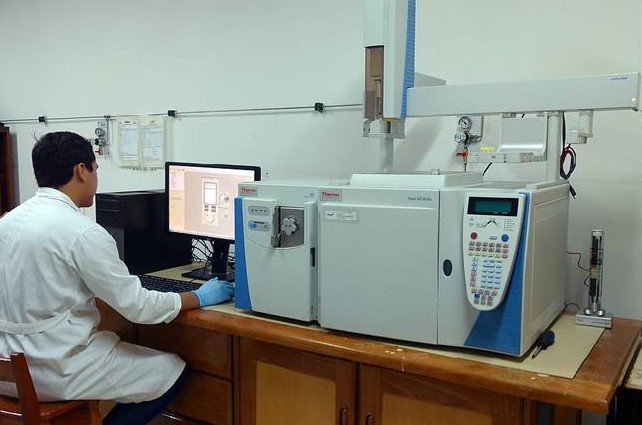 Laboratório de Cromatografia Gasosa - LABCG